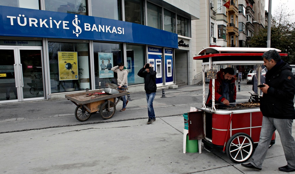 土耳其政府冻结了超过300万个银行帐户